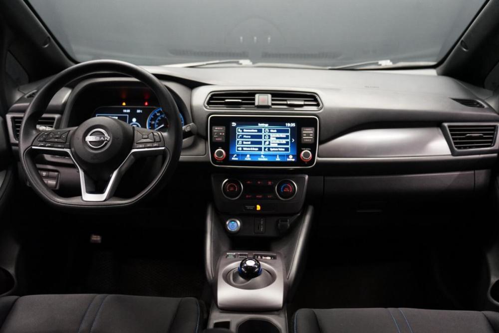 Nissan Leaf II (ZE1) Крым  - изображение 21