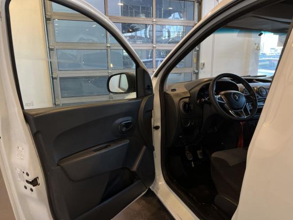 Renault Dokker I с пробегом 2018 года, цена 741 000 рублей, 247575 км, фургон, Автокод Объявления