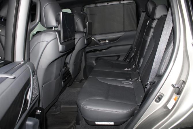 Lexus LX IV с пробегом 2026 года, цена 23 700 000 рублей, 38 км, внедорожник, Автокод Объявления