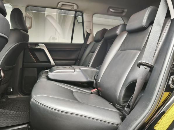 Toyota Land Cruiser Prado 150 Series Рестайлинг 1 с пробегом 2016 года, цена 3 649 000 рублей, 238335 км, внедорожник, Автокод Объявления