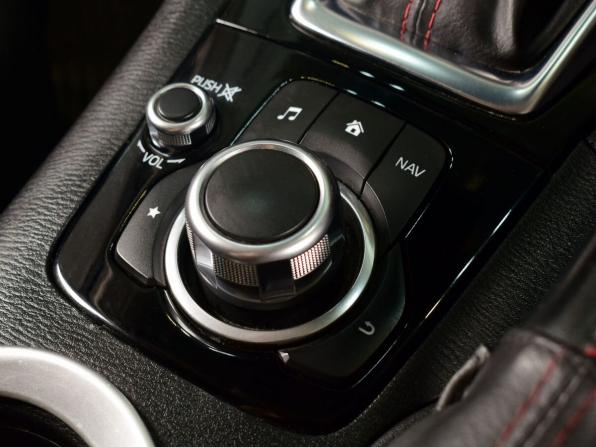 Mazda Axela III с пробегом 2016 года, цена 1 264 995 рублей, 118966 км, хэтчбек, Автокод Объявления