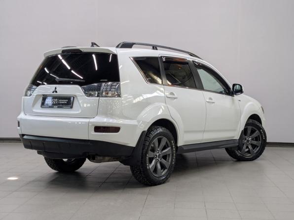 Mitsubishi Outlander II Рестайлинг с пробегом 2011 года, цена 1 500 000 рублей, 202648 км, внедорожник, Автокод Объявления