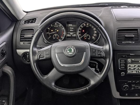 Skoda Yeti I с пробегом 2012 года, цена 1 200 000 рублей, 85025 км, внедорожник, Автокод Объявления