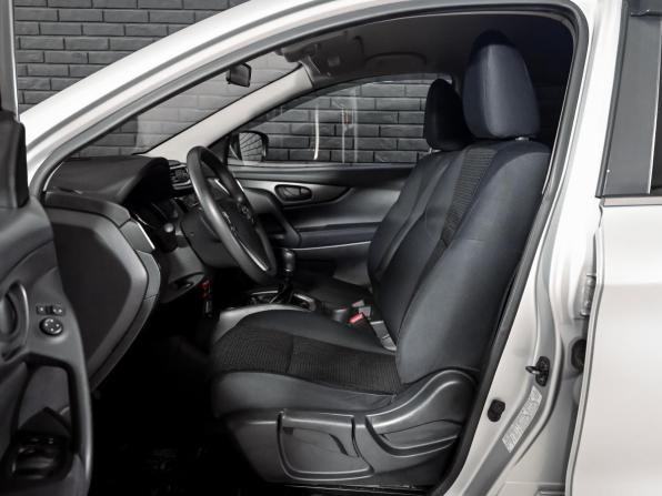 Nissan Qashqai II с пробегом 2015 года, цена 1 350 000 рублей, 79171 км, внедорожник, Автокод Объявления