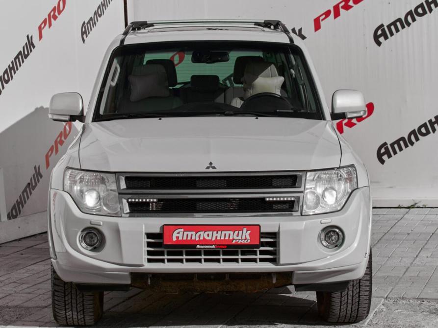 Mitsubishi Pajero IV Рестайлинг 1 Екатеринбург  - изображение 2