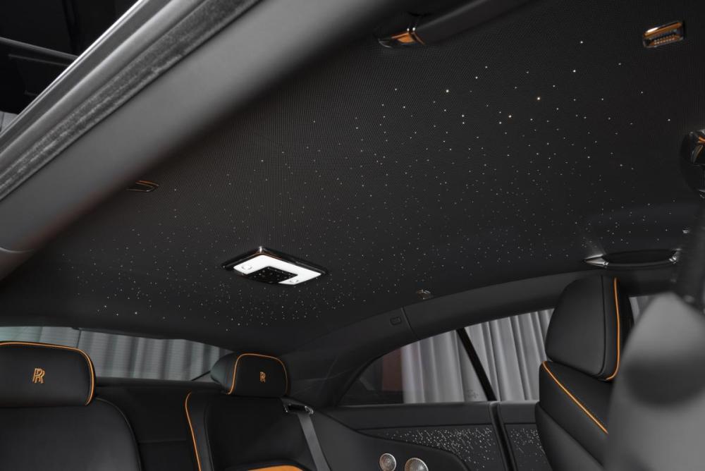 Rolls-Royce Spectre Москва  - изображение 5