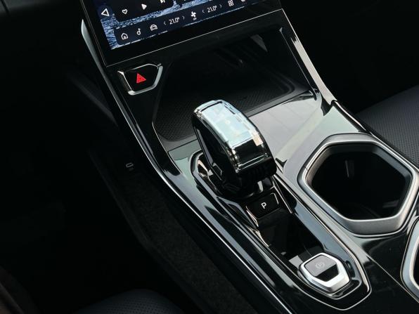 Geely Atlas II с пробегом 2023 года, цена 2 460 000 рублей, 98000 км, внедорожник, Автокод Объявления