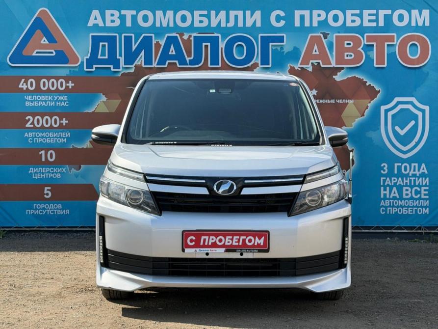Toyota Voxy III (R80) Набережные Челны  - изображение 8