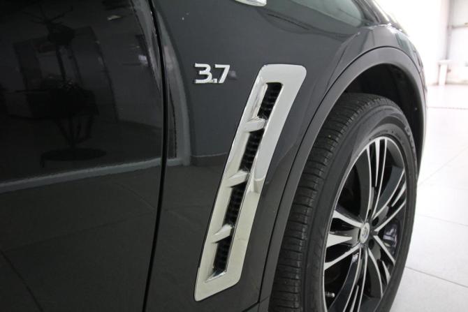 Infiniti QX70 с пробегом 2014 года, цена 2 800 000 рублей, 77829 км, внедорожник, Автокод Объявления