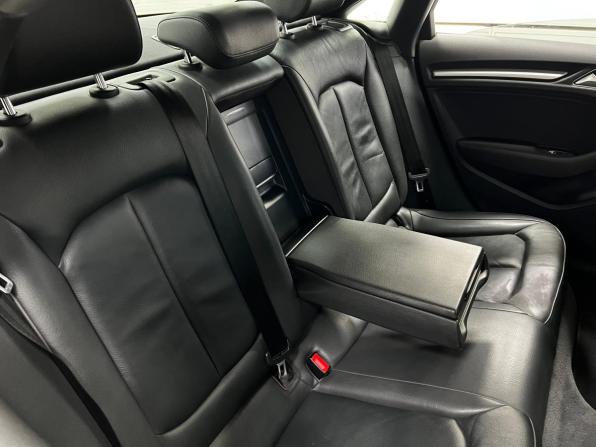 Audi A3 III (8V) Рестайлинг с пробегом 2018 года, цена 1 750 000 рублей, 229251 км, седан, Автокод Объявления