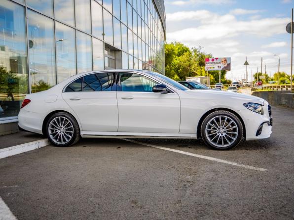 Mercedes-Benz E-Класс V (W213 S213 C238) с пробегом 2017 года, цена 2 528 000 рублей, 201945 км, седан, Автокод Объявления