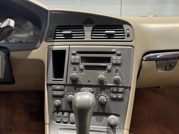 Volvo V70 II с пробегом 2001 года, цена 440 000 рублей, 316879 км, универсал, Автокод Объявления