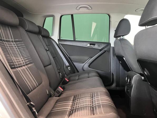 Volkswagen Tiguan I Рестайлинг с пробегом 2015 года, цена 1 490 000 рублей, 127498 км, внедорожник, Автокод Объявления