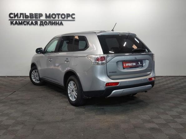Mitsubishi Outlander III Рестайлинг с пробегом 2014 года, цена 1 545 000 рублей, 138000 км, внедорожник, Автокод Объявления