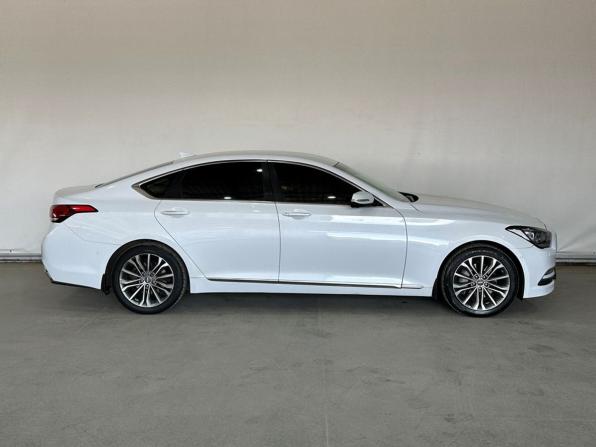 Hyundai Genesis II с пробегом 2014 года, цена 1 720 000 рублей, 202483 км, седан, Автокод Объявления