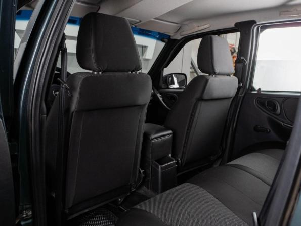 Chevrolet Niva I Рестайлинг с пробегом 2017 года, цена 829 000 рублей, 91222 км, внедорожник, Автокод Объявления