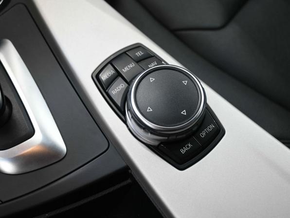 BMW 3 серии VI (F3x) Рестайлинг с пробегом 2015 года, цена 1 929 900 рублей, 95124 км, седан, Автокод Объявления