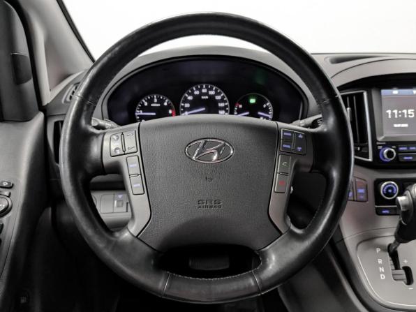 Hyundai Grand Starex I Рестайлинг с пробегом 2017 года, цена 2 475 000 рублей, 98892 км, минивэн, Автокод Объявления