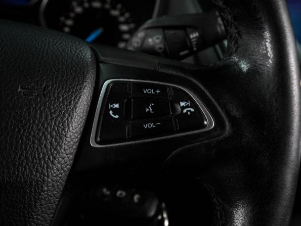 Ford Focus III Рестайлинг с пробегом 2015 года, цена 949 000 рублей, 184574 км, хэтчбек, Автокод Объявления