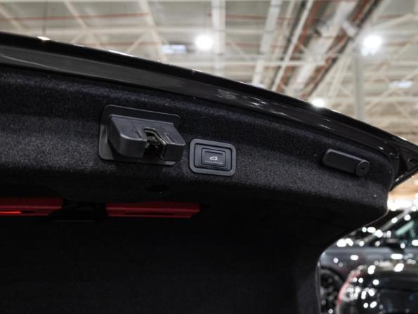 Audi A6 V (C8) с пробегом 2021 года, цена 3 759 700 рублей, 106980 км, седан, Автокод Объявления