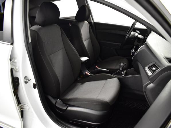 Hyundai Solaris II с пробегом 2019 года, цена 1 369 000 рублей, 111771 км, седан, Автокод Объявления