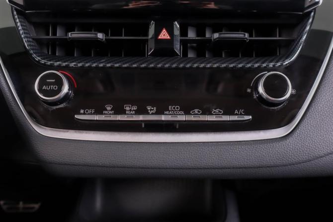 Toyota Corolla XII (E210) с пробегом 2019 года, цена 1 789 000 рублей, 65000 км, седан, Автокод Объявления