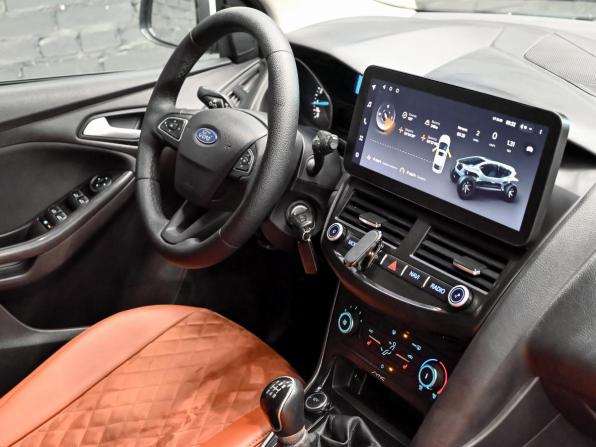Ford Focus III Рестайлинг с пробегом 2015 года, цена 1 000 000 рублей, 171901 км, хэтчбек, Автокод Объявления