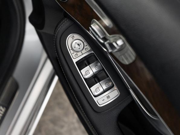 Mercedes-Benz C-Класс IV (W205) с пробегом 2018 года, цена 1 925 000 рублей, 52000 км, универсал, Автокод Объявления