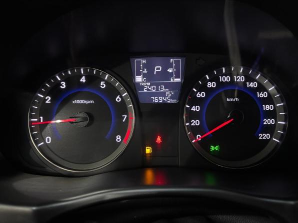 Hyundai Solaris I Рестайлинг с пробегом 2016 года, цена 800 000 рублей, 76944 км, седан, Автокод Объявления