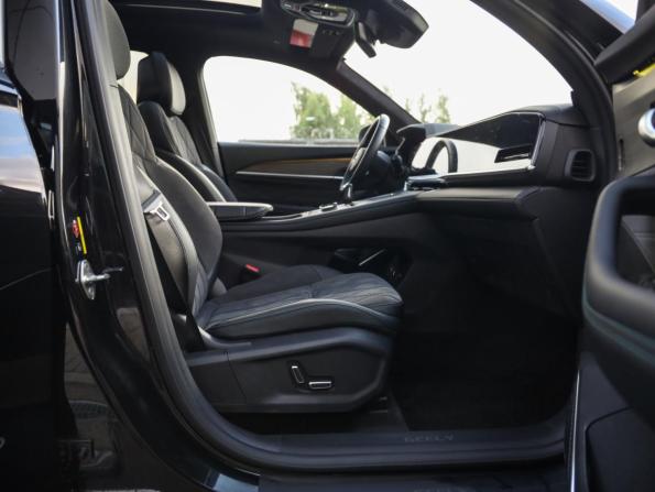 Geely Monjaro I Рестайлинг с пробегом 2025 года, цена 3 990 000 рублей, 9383 км, внедорожник, Автокод Объявления
