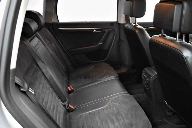 Volkswagen Passat B7 с пробегом 2011 года, цена 930 000 рублей, 206424 км, универсал, Автокод Объявления