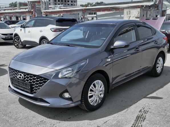 Hyundai Solaris II Рестайлинг с пробегом 2021 года, цена 1 579 000 рублей, 118456 км, седан, Автокод Объявления
