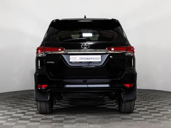 Toyota Fortuner II с пробегом 2018 года, цена 2 699 000 рублей, 266384 км, внедорожник, Автокод Объявления