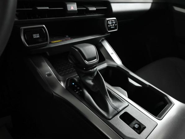 Toyota RAV4 VI (XA60) с пробегом 2025 года, цена 4 430 000 рублей, 51 км, внедорожник, Автокод Объявления