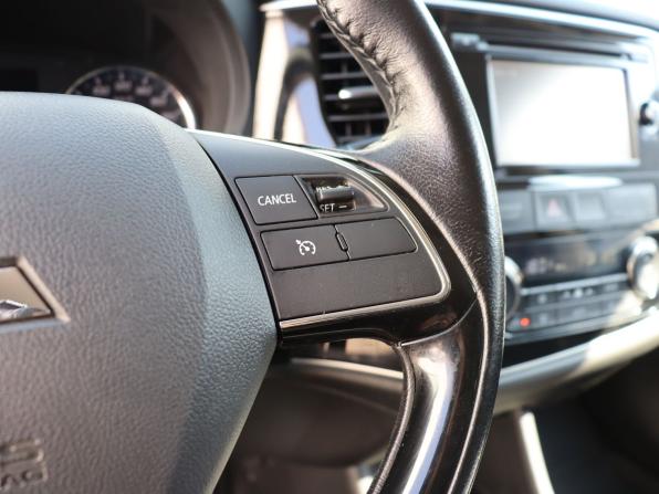 Mitsubishi Outlander III Рестайлинг 2 с пробегом 2015 года, цена 1 800 000 рублей, 83466 км, внедорожник, Автокод Объявления