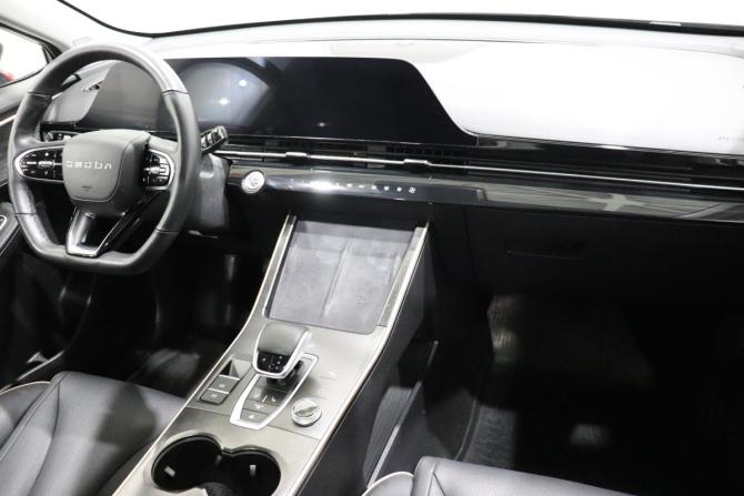 Omoda C5 I с пробегом 2023 года, цена 1 635 000 рублей, 64170 км, внедорожник, Автокод Объявления
