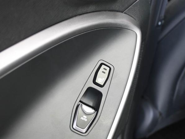 Hyundai Santa Fe III с пробегом 2012 года, цена 1 799 900 рублей, 165000 км, внедорожник, Автокод Объявления