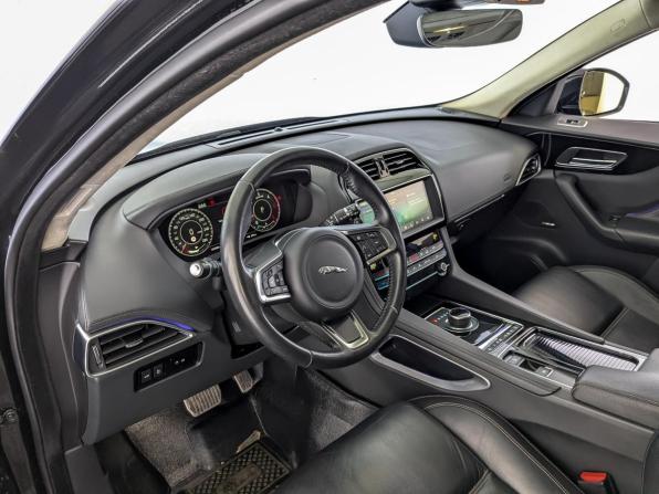 Jaguar F-Pace I с пробегом 2019 года, цена 3 670 000 рублей, 65060 км, внедорожник, Автокод Объявления