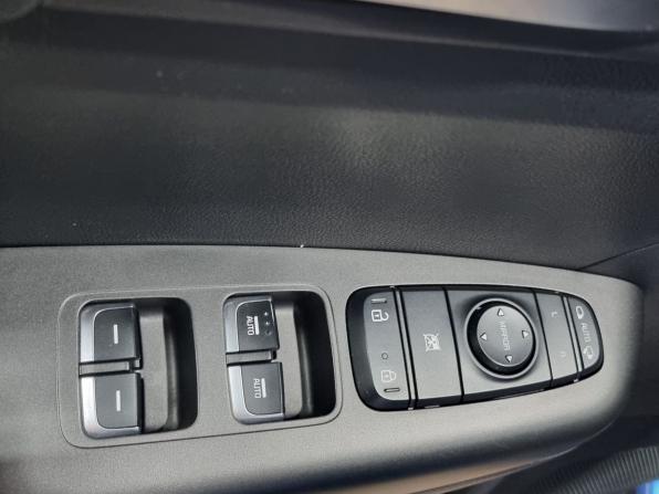 Kia Sportage IV Рестайлинг с пробегом 2019 года, цена 2 085 000 рублей, 93250 км, внедорожник, Автокод Объявления