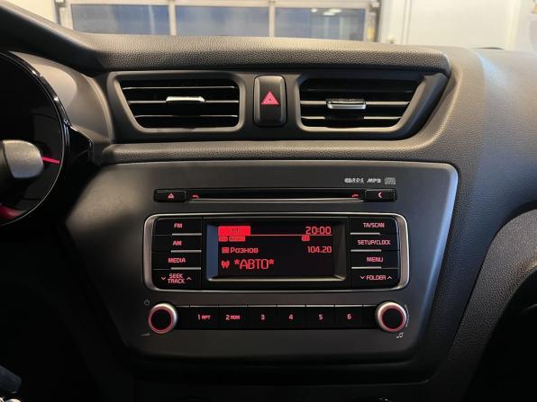 Kia Rio III Рестайлинг с пробегом 2015 года, цена 1 185 000 рублей, 109585 км, седан, Автокод Объявления