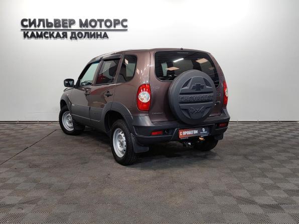Chevrolet Niva I Рестайлинг с пробегом 2016 года, цена 670 000 рублей, 91300 км, внедорожник, Автокод Объявления