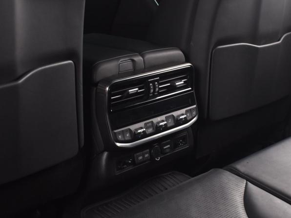 Toyota Land Cruiser 300 Series с пробегом 2022 года, цена 11 499 995 рублей, 69998 км, внедорожник, Автокод Объявления