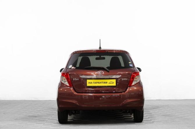 Toyota Vitz III (XP130) с пробегом 2012 года, цена 949 000 рублей, 52100 км, хэтчбек, Автокод Объявления