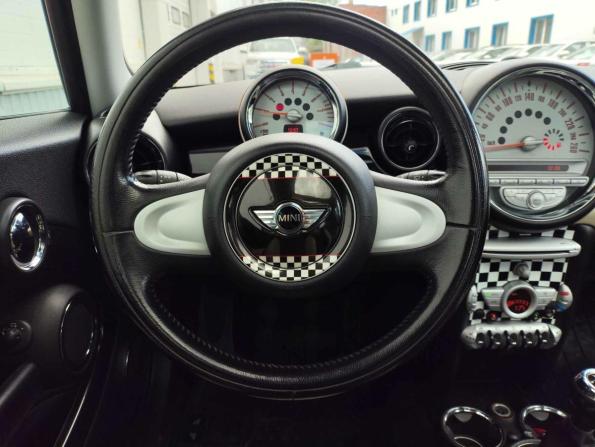 Mini Clubman I с пробегом 2009 года, цена 815 000 рублей, 149884 км, хэтчбек, Автокод Объявления