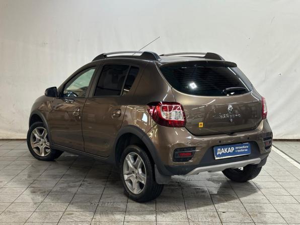 Renault Sandero II Рестайлинг с пробегом 2020 года, цена 1 350 000 рублей, 40000 км, хэтчбек, Автокод Объявления