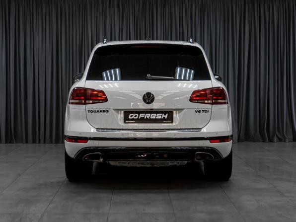 Volkswagen Touareg II Рестайлинг с пробегом 2018 года, цена 3 499 000 рублей, 215427 км, внедорожник, Автокод Объявления
