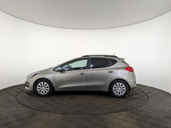Kia Ceed II Рестайлинг с пробегом 2016 года, цена 1 550 000 рублей, 76045 км, хэтчбек, Автокод Объявления