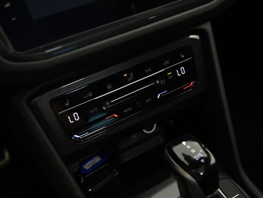 Volkswagen Tiguan II Рестайлинг Санкт-Петербург  - изображение 15