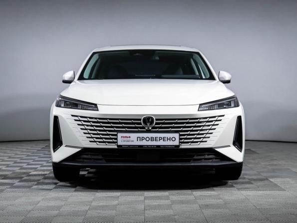 Changan Lamore с пробегом 2024 года, цена 1 980 000 рублей, 24373 км, седан, Автокод Объявления