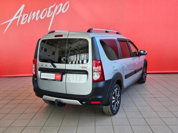 Lada (ВАЗ) Largus I Рестайлинг с пробегом 2021 года, цена 1 415 000 рублей, 112000 км, универсал, Автокод Объявления